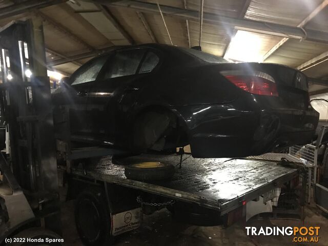 2005 BMW - 5 SERIES Bonnet Hinge/Strut