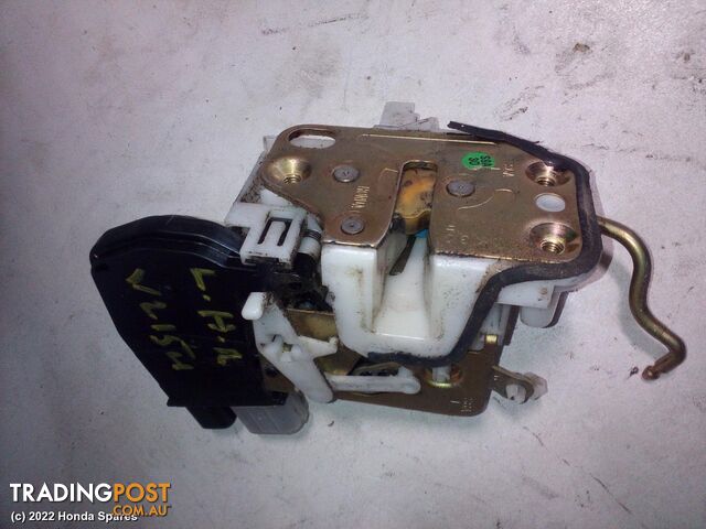 Door/Boot/Gate Lock 2002 HONDA CRV