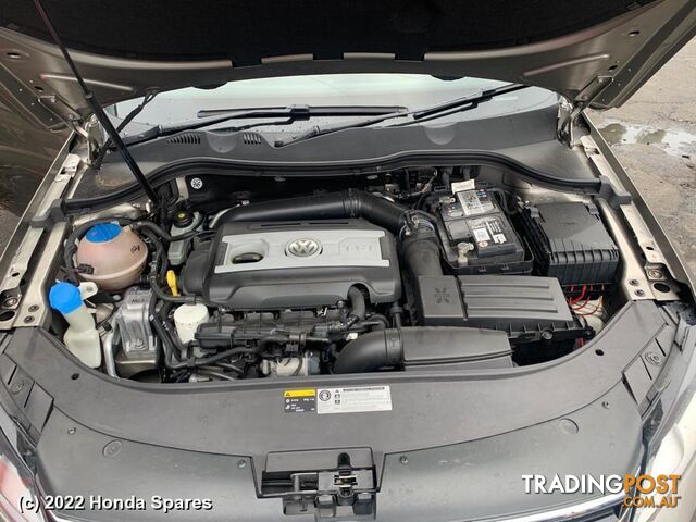 2015 VOLKSWAGEN - PASSAT Radiator Support