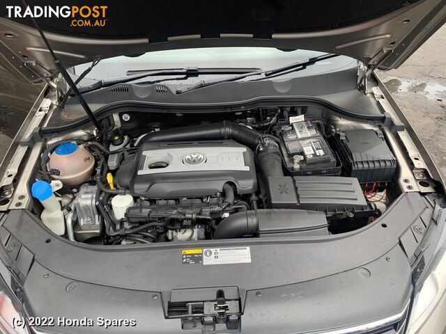 2015 VOLKSWAGEN - PASSAT Right Rear Trailing Arm