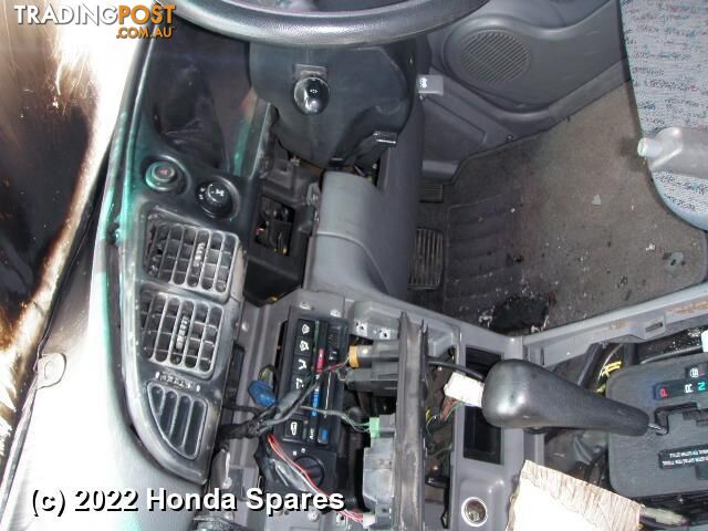 2000 SSANGYONG - MUSSO Right Taillight - photo 3 of 10