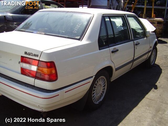 1993 VOLVO - 940 Distributor