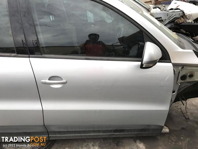 2011 VOLKSWAGEN - TIGUAN Pwr Dr Wind Switch