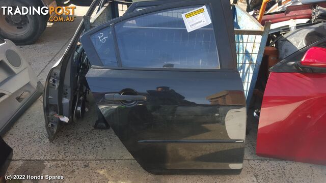 2005 MAZDA - 3 RIGHT_REAR_DOOR_SLIDING