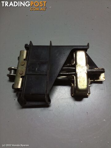 1997 HONDA - LEGEND Door Hinge/Runner
