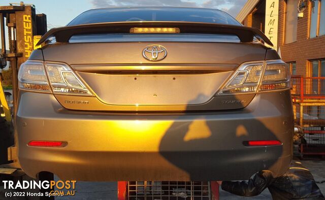 2011 TOYOTA - AURION Glove Box