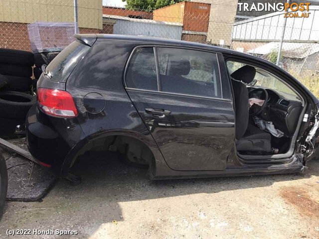 2011 VOLKSWAGEN - GOLF Front Seat
