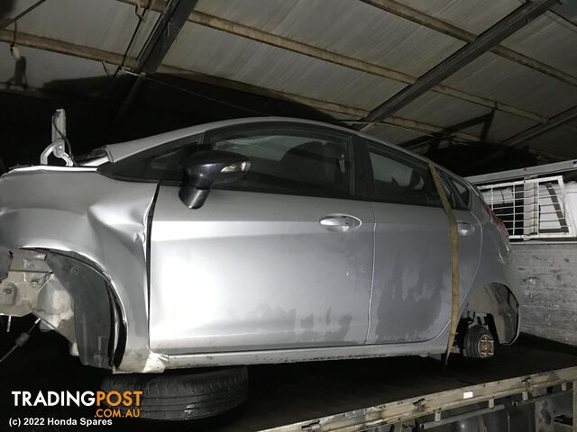 2015 FORD - FIESTA Rail And Skirt