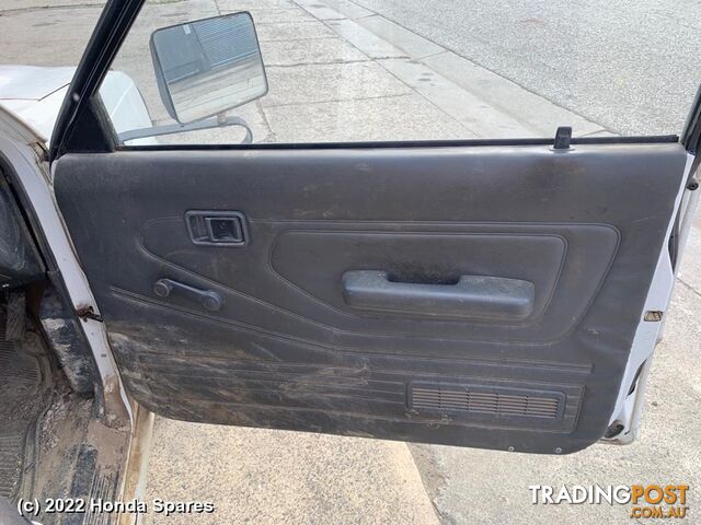 1999 MAZDA - BRAVO Air Cleaner Duct/Hos - photo 4 of 24
