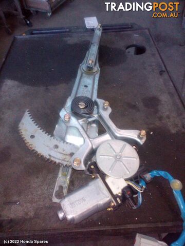 1999 HONDA - HRV Right Front Window Reg/Motor