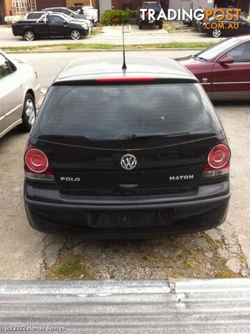 2008 VOLKSWAGEN - POLO Headrest