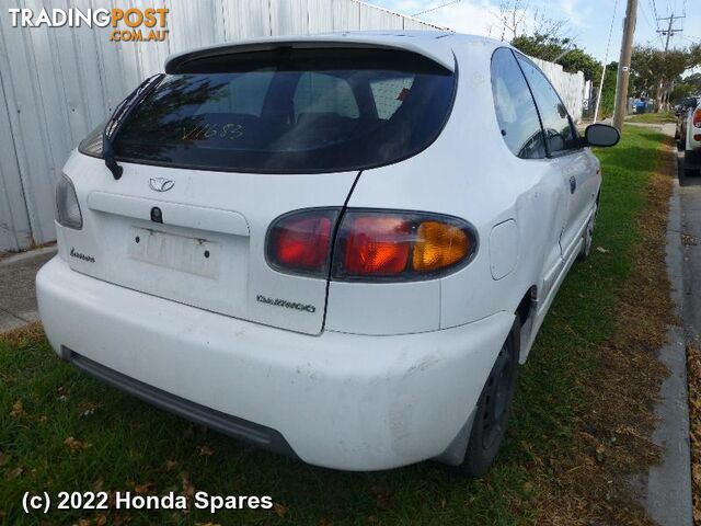 2000 DAEWOO - LANOS Bonnet Lock/Support - photo 2 of 14