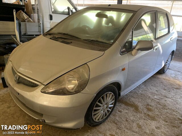 Console 2004 HONDA JAZZ
