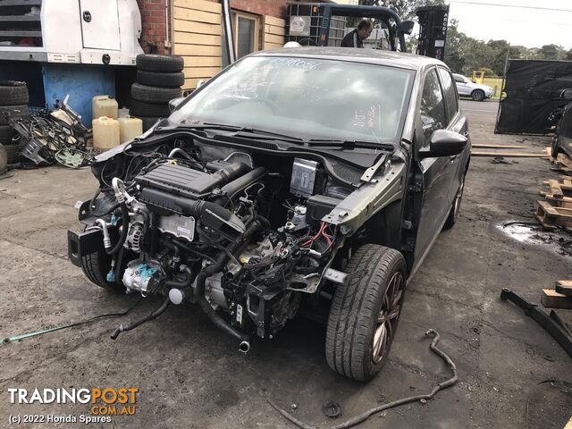 2015 VOLKSWAGEN - POLO Right Rear Door Window