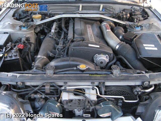 1992 NISSAN - SKYLINE Right Front Door Window
