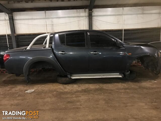 2007 MITSUBISHI - TRITON Right Rear Wnd Reg/Motor