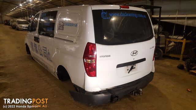 2012 HYUNDAI - ILOAD/IMAX Right Guard