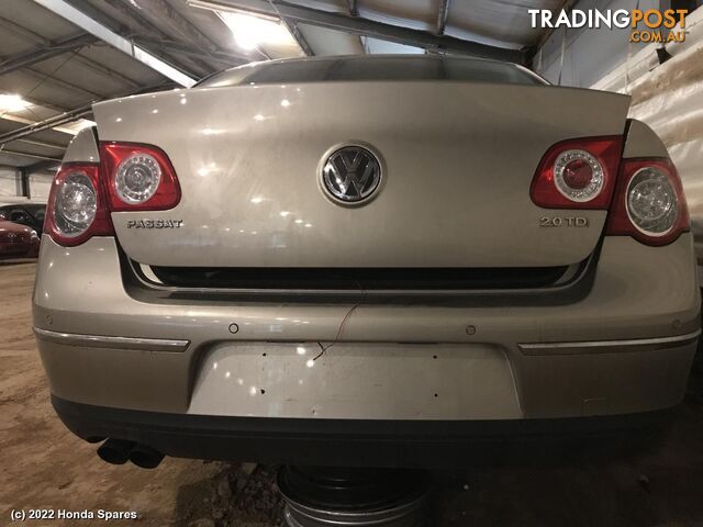 2008 VOLKSWAGEN - PASSAT Rear Section - photo 3 of 33