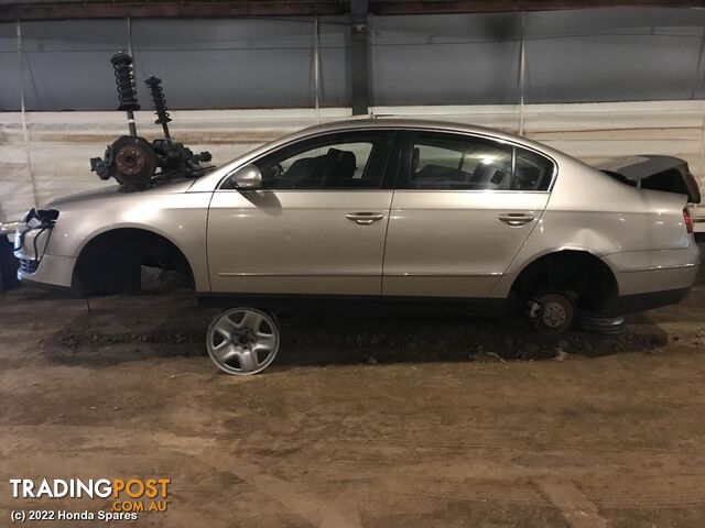 2008 VOLKSWAGEN - PASSAT Rear Section