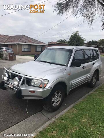 2002 MITSUBISHI - PAJERO Right Driveshaft