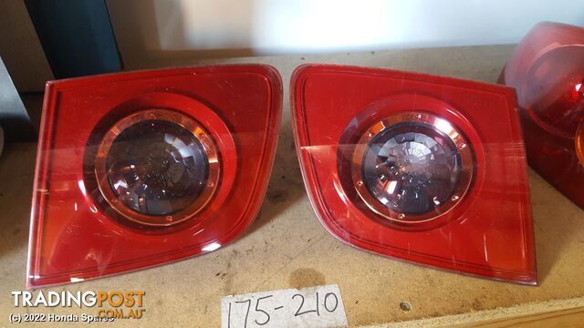 2004 MAZDA - 3 Right Front Window Reg/Motor - photo 2 of 3