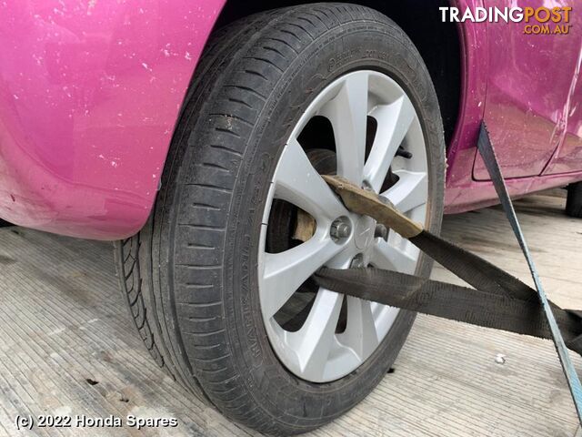 2014 MITSUBISHI - MIRAGE Right Guard Liner