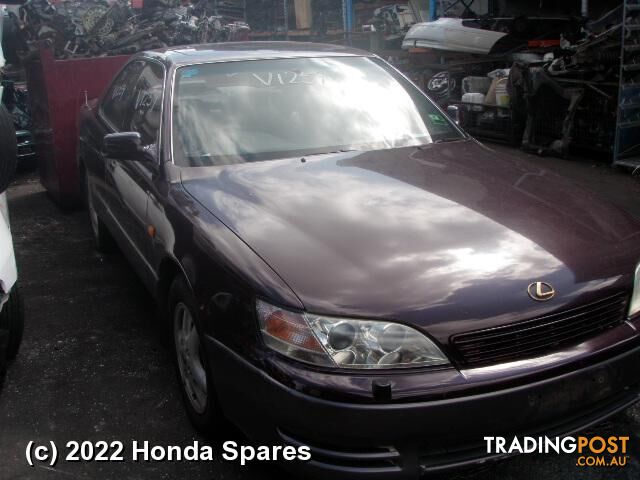 1994 LEXUS - ES300 (92-05) Right Front Door Window