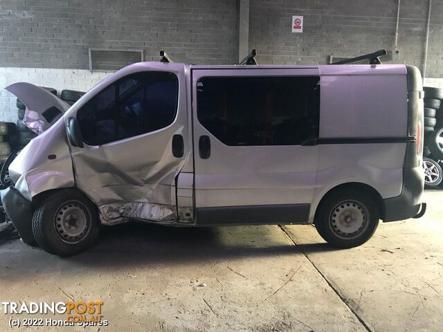 2006 RENAULT - TRAFIC Rear/Tailgate Glass