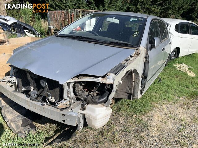 2003 TOYOTA - COROLLA Right Rear Hub Assembly