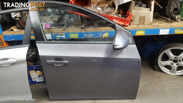 2016 HOLDEN - CRUZE Right Front Door