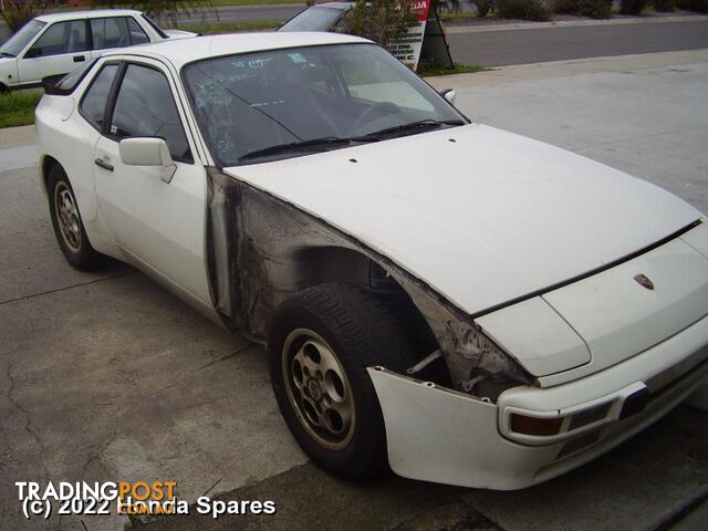 1989 PORSCHE - 944 Right Rear Side Glass - photo 5 of 7