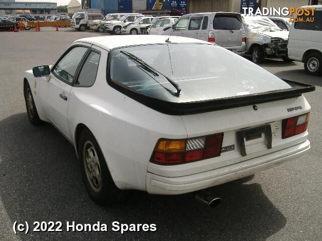 1989 PORSCHE - 944 Right Rear Side Glass - photo 2 of 7