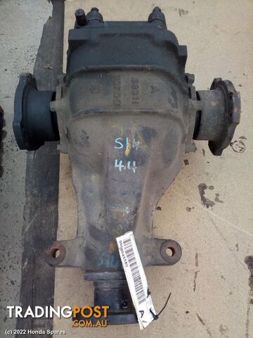 1995 NISSAN - 200SX Rear Diff Assembly