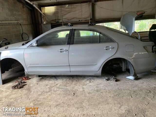 2008 TOYOTA - AURION Rear Garnish
