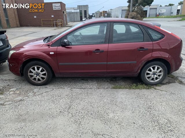 2006 FORD - FOCUS Right Door Mirror - photo 3 of 38
