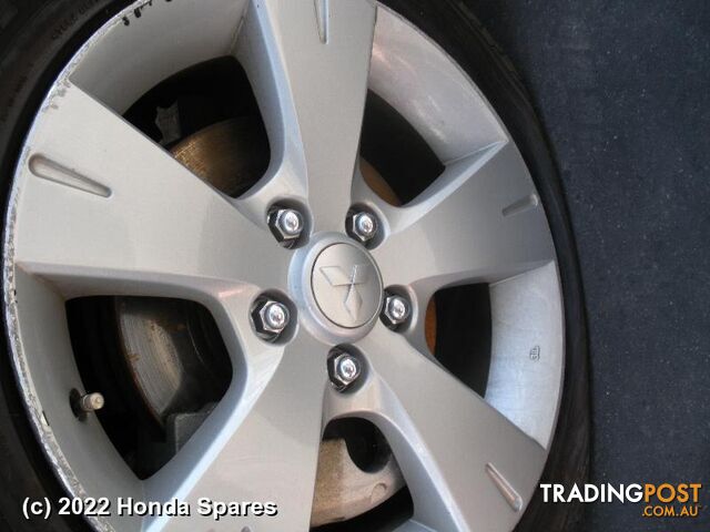 2007 MITSUBISHI - 380 Tyre - photo 3 of 18