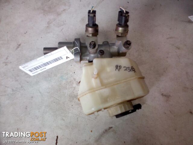 2006 BMW - 3 SERIES Master Cylinder