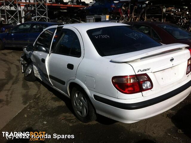2001 NISSAN - PULSAR Rear Garnish - photo 4 of 8
