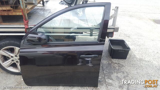 2013 NISSAN - MICRA Right Front Door Window