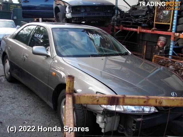 1996 LEXUS - ES300 (92-05) Right Front Lower Control Arm - photo 2 of 18