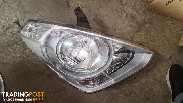 2011 HYUNDAI - ILOAD/IMAX Right Front Door Window