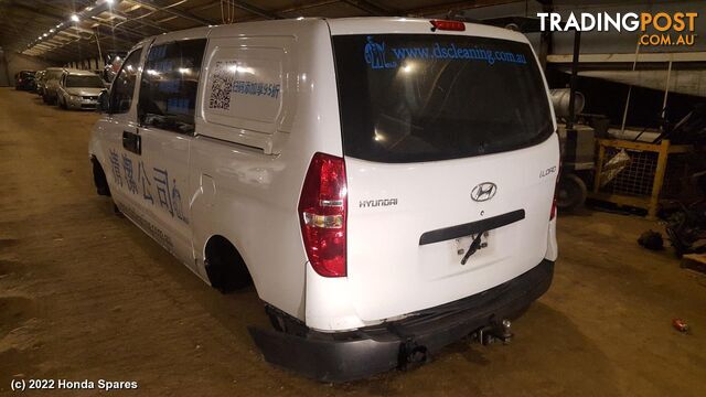 2012 HYUNDAI - ILOAD/IMAX Right Front Door Window