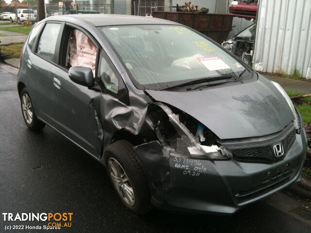 2013 HONDA - JAZZ Air Cleaner/Box - photo 3 of 21