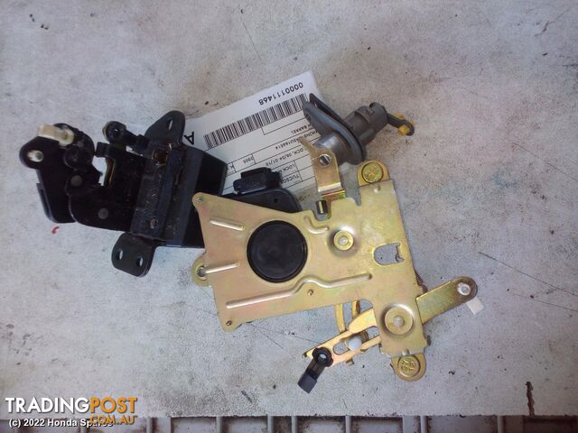 Door/Boot/Gate Lock 2005 HYUNDAI TUCSON