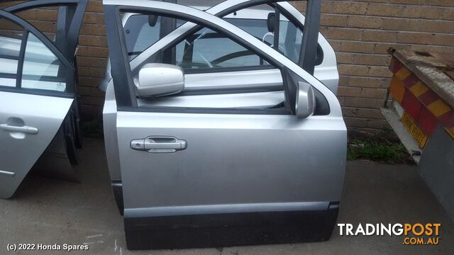 2005 KIA - SORENTO RIGHT_REAR_DOOR_SLIDING