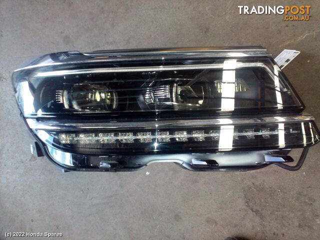 2018 VOLKSWAGEN - TIGUAN Right Headlamp