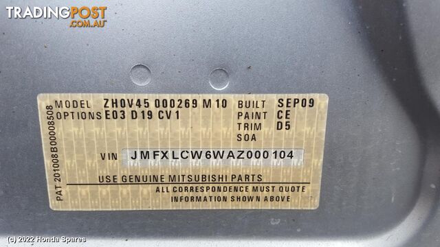 2010 MITSUBISHI - OUTLANDER Right Front Door Window