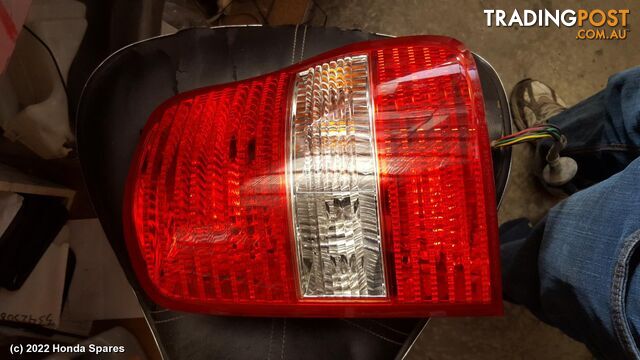 2004 KIA - CARNIVAL/GRAND CARNIVAL Right Taillight