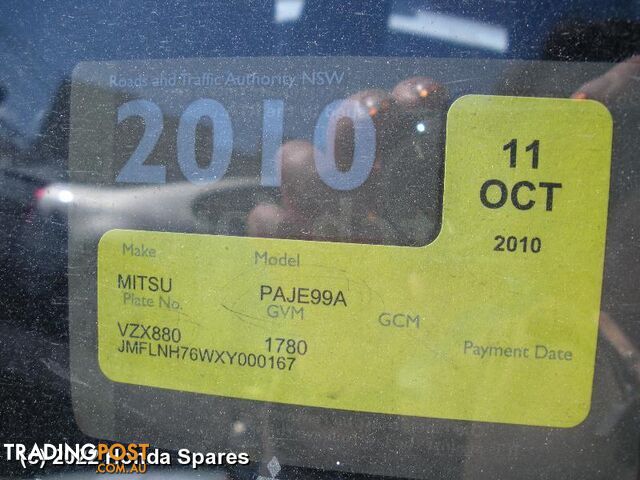 1999 MITSUBISHI - PAJERO Right Front Door