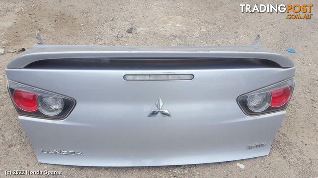 2011 MITSUBISHI - LANCER Rear Garnish